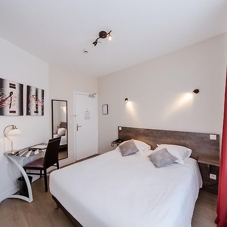 Logis Hotel - Le Petit Bellon 상리스 외부 사진
