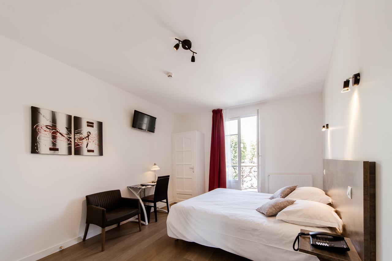 Logis Hotel - Le Petit Bellon 상리스 외부 사진