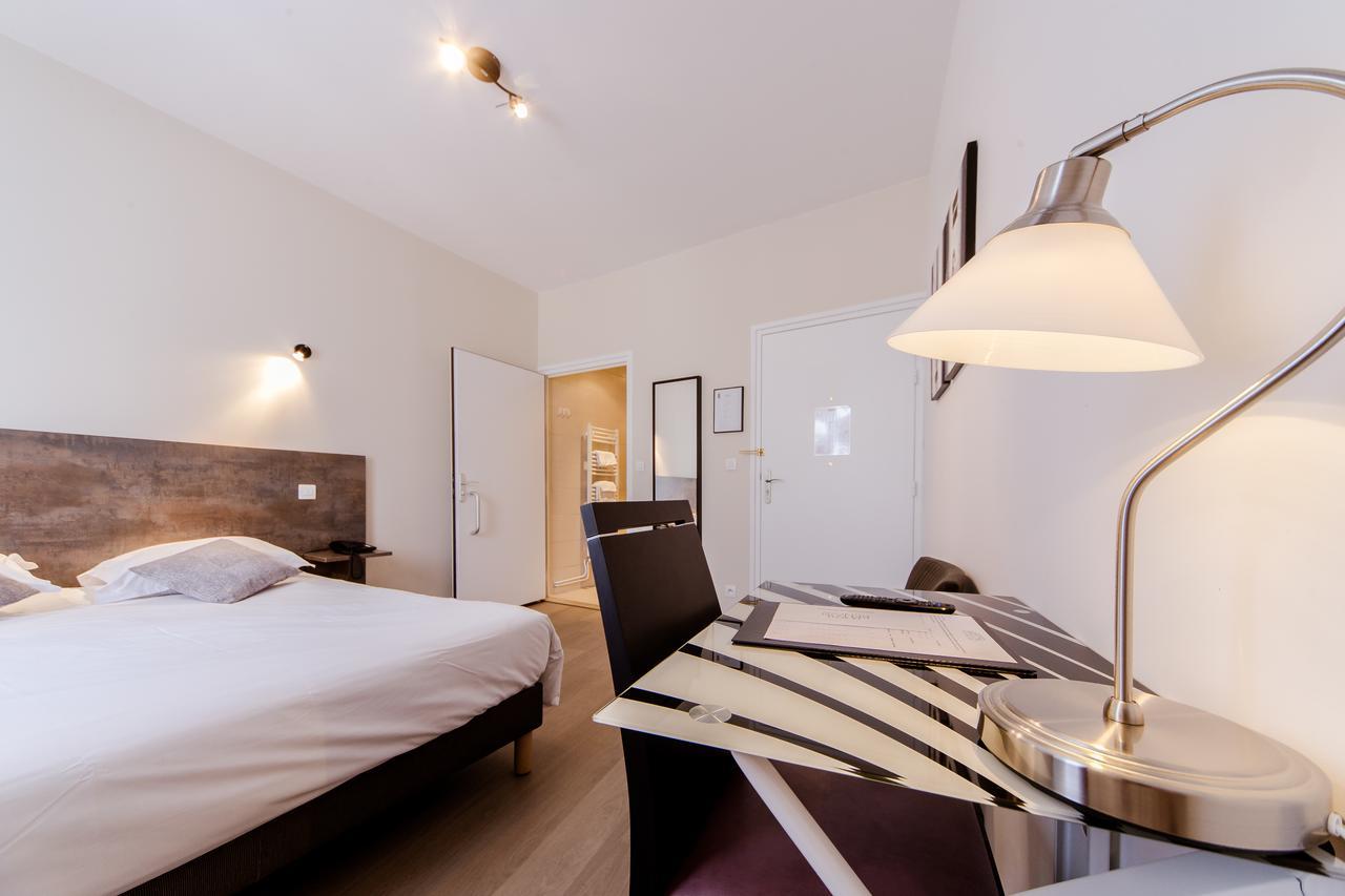 Logis Hotel - Le Petit Bellon 상리스 외부 사진