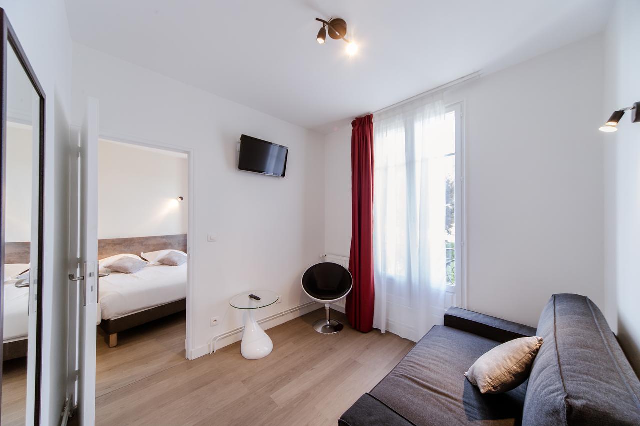Logis Hotel - Le Petit Bellon 상리스 외부 사진