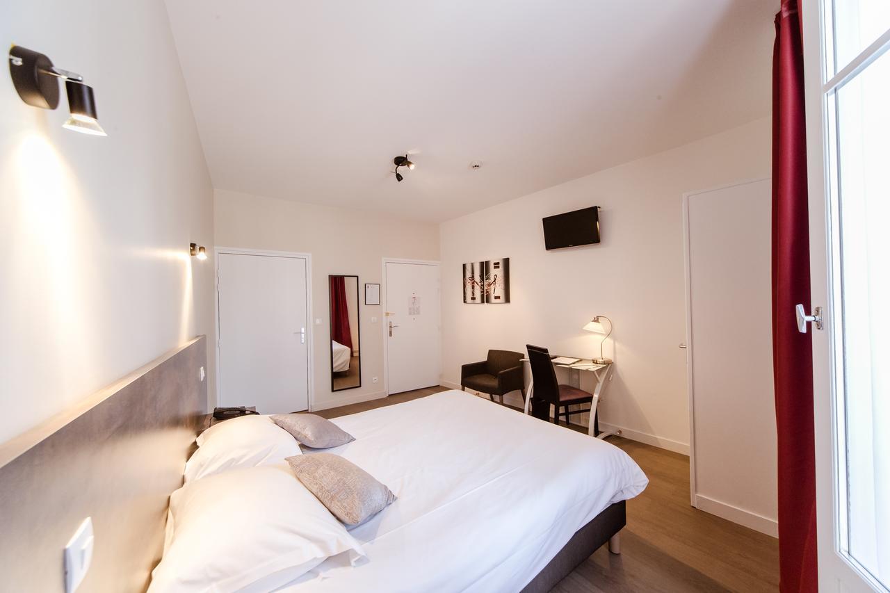 Logis Hotel - Le Petit Bellon 상리스 외부 사진