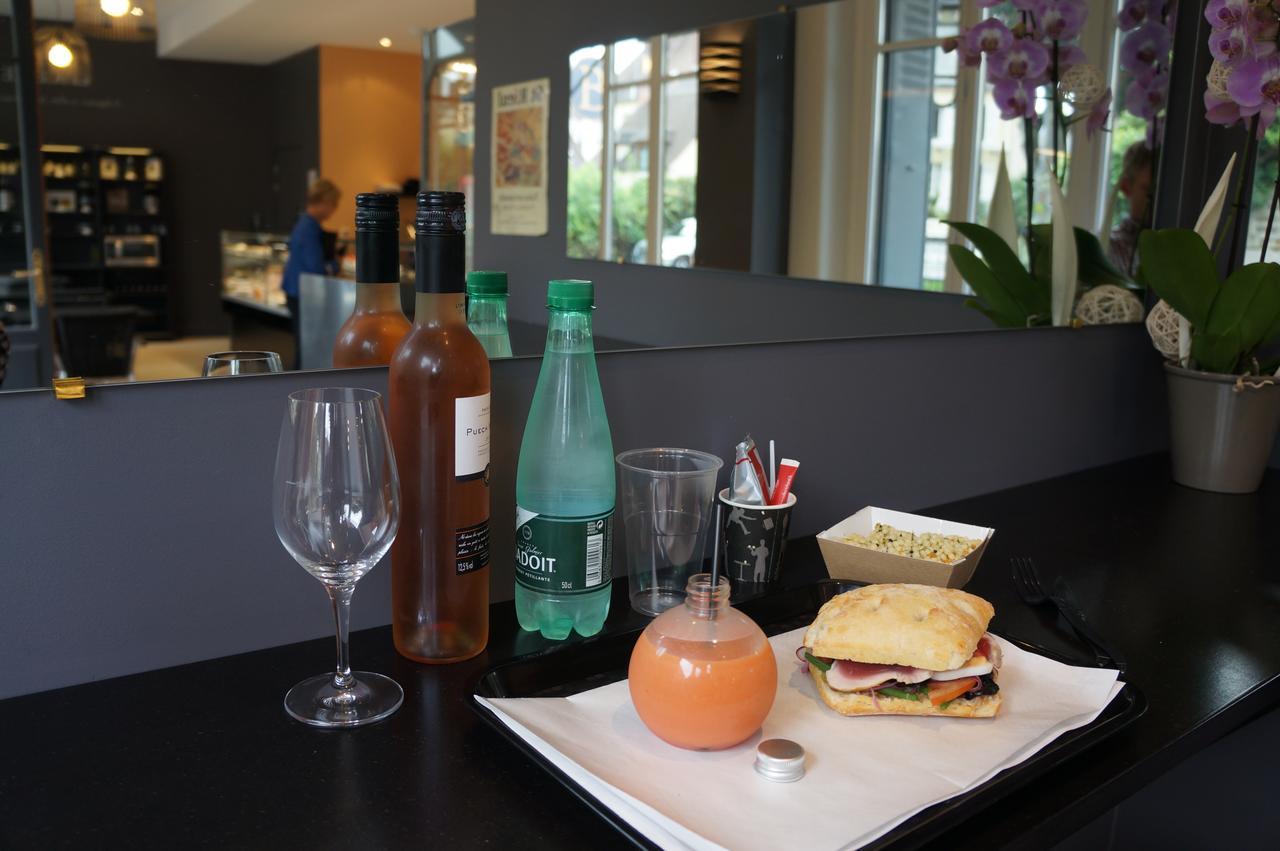 Logis Hotel - Le Petit Bellon 상리스 외부 사진